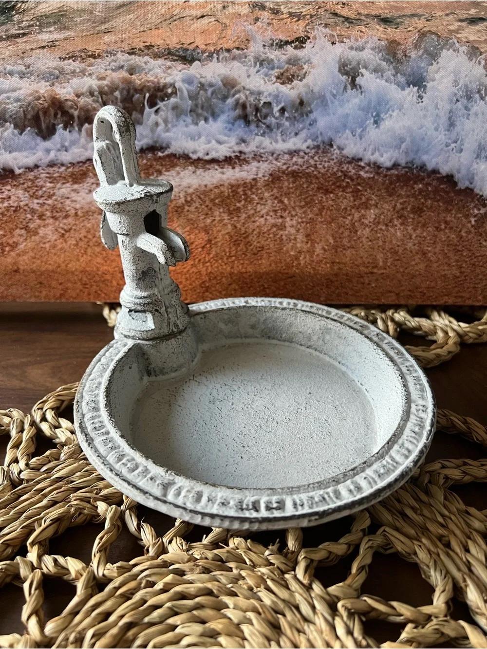 Vintage-Style White Cast Iron Soap Dish with Pump Accent